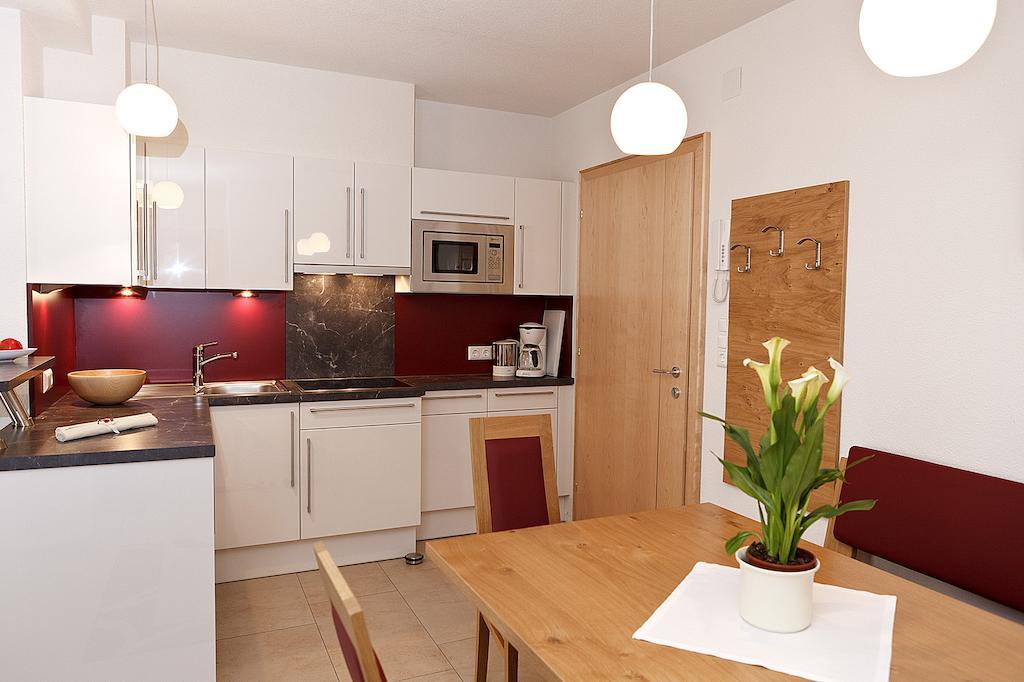 Alpina Appartements Nauders Kamer foto