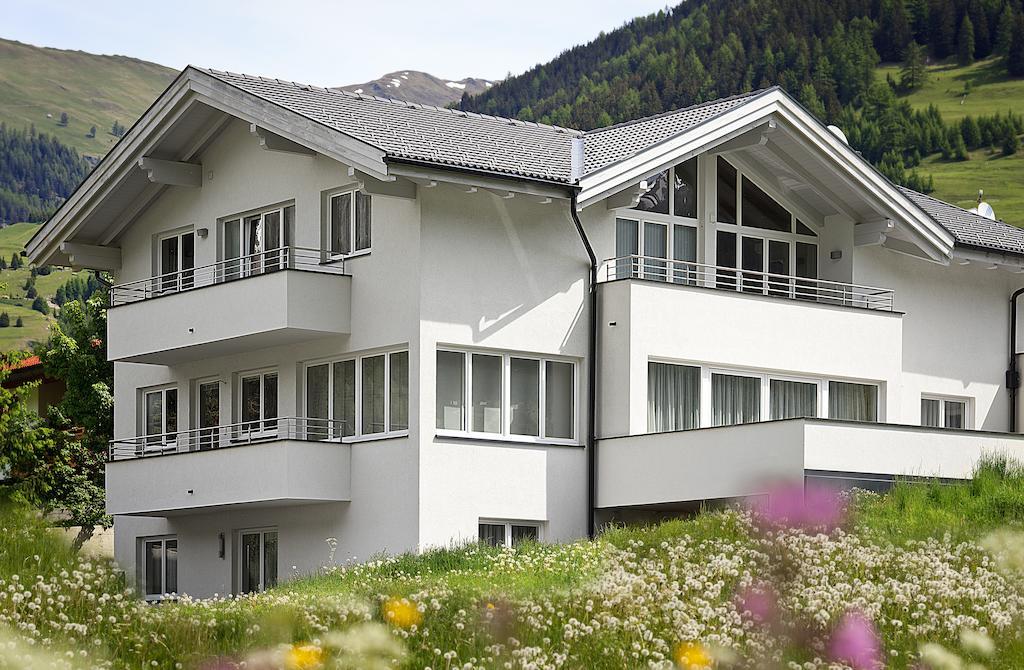 Alpina Appartements Nauders Buitenkant foto